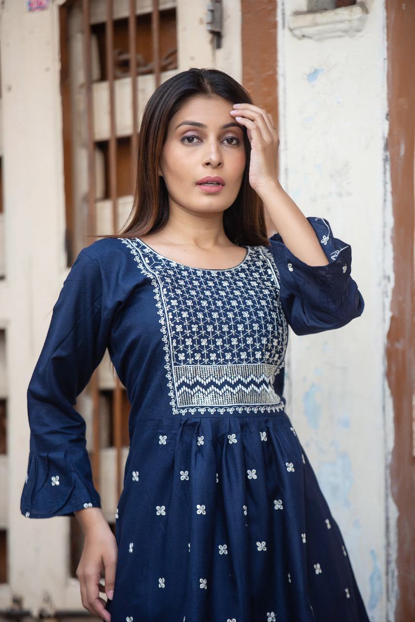 Sunehri 01 Latest Designer Festive Wear Kurti With Sarara Collection